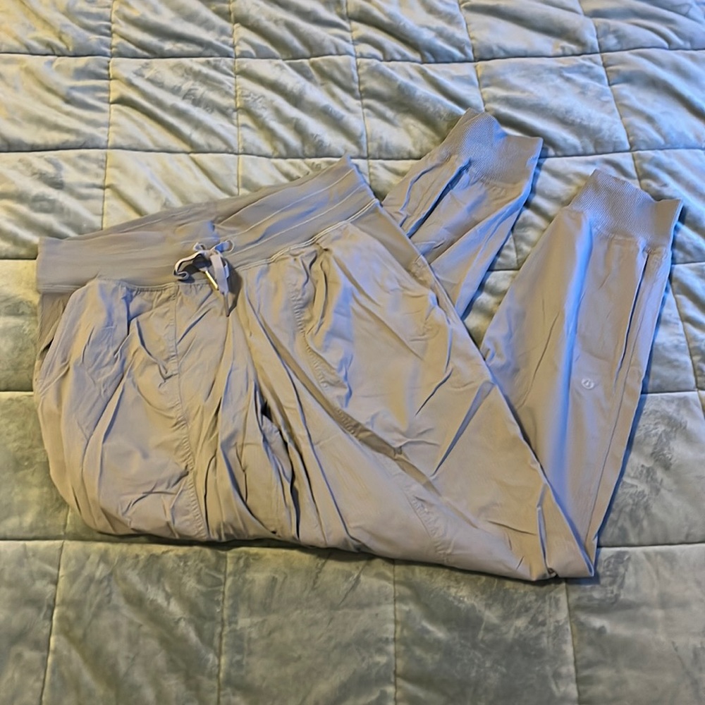 Lululemon dance studio jogger rhino grey